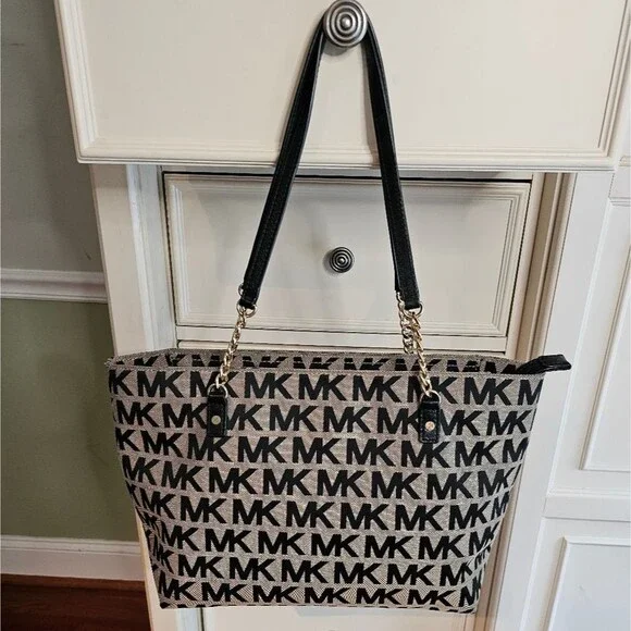 Michael Kors Leather-Trimmed Canvas Tote. Excellent Condition!